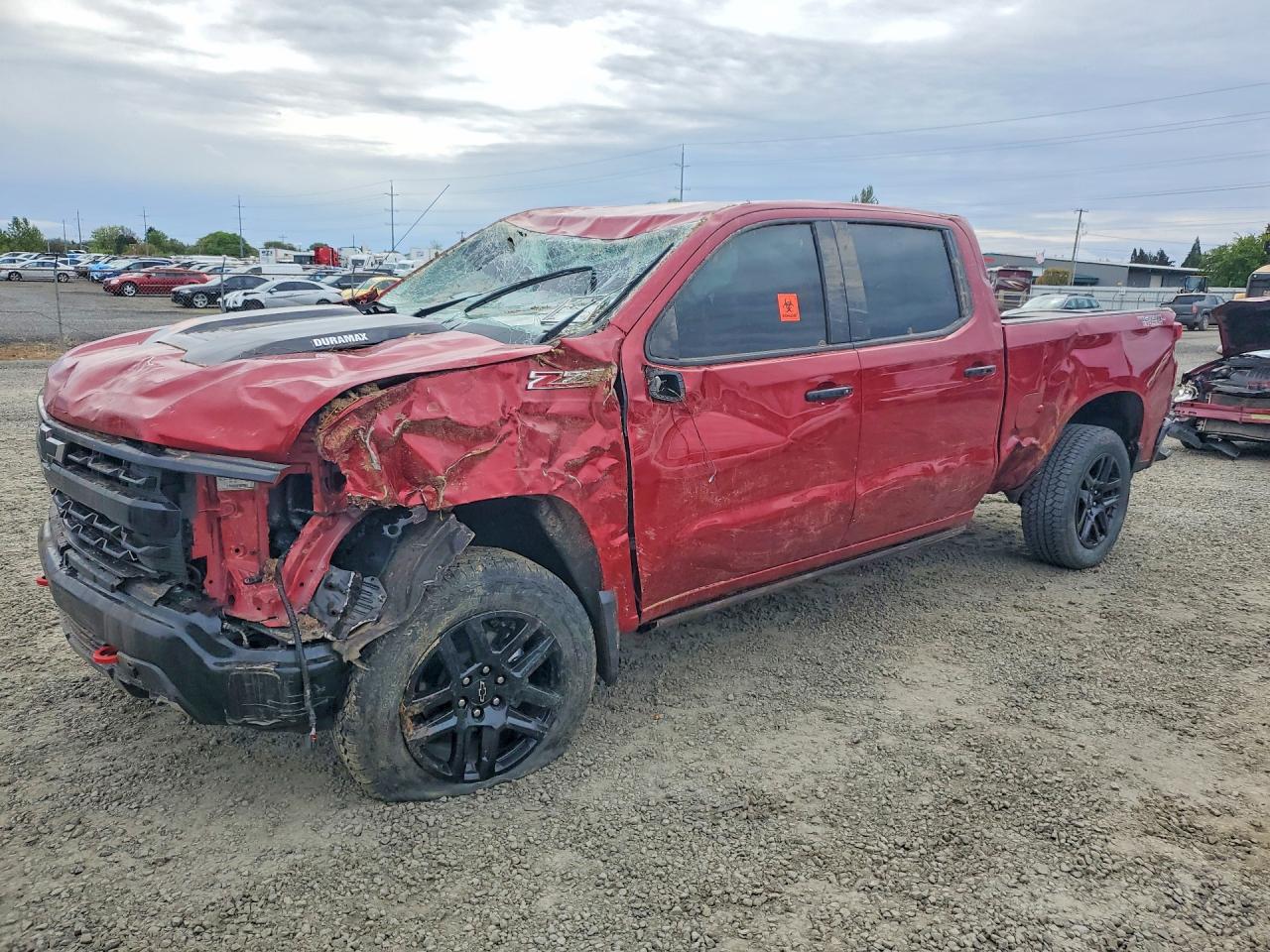 Salvage Chevrolet Silverado Image