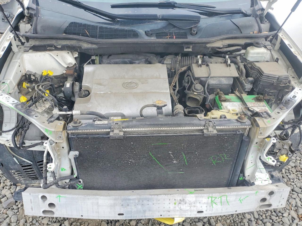 Lexus RX Base