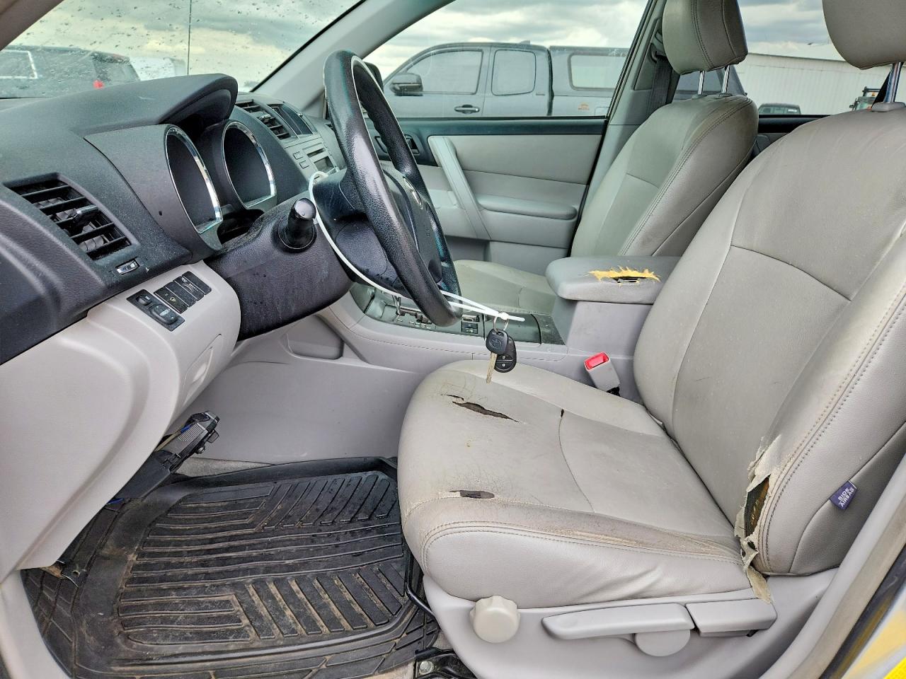 Toyota Highlander Base