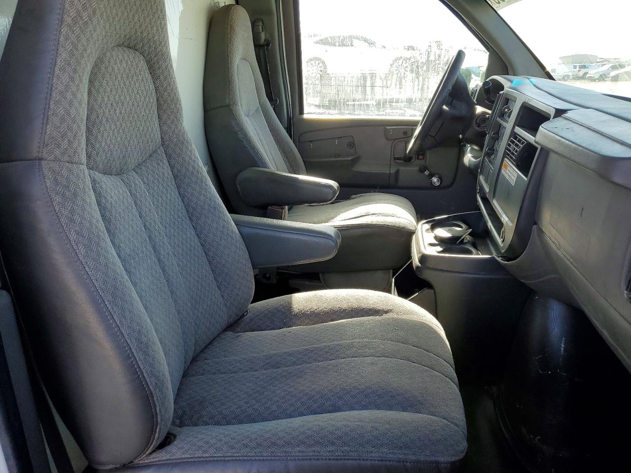 GMC Savana