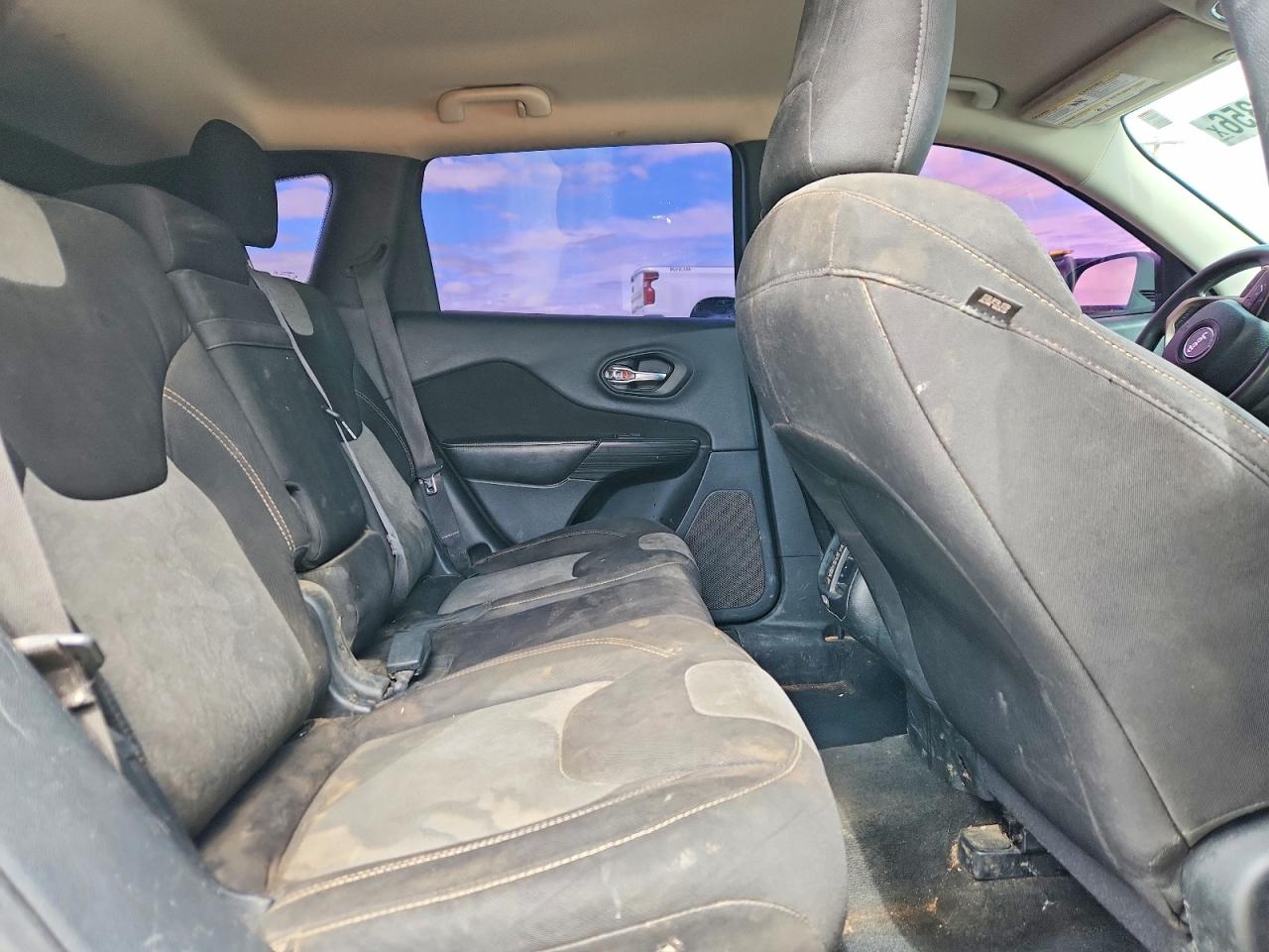 Jeep Cherokee Sport