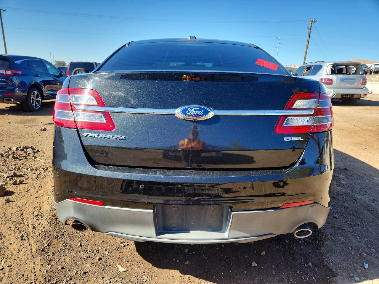 Ford Taurus Sel