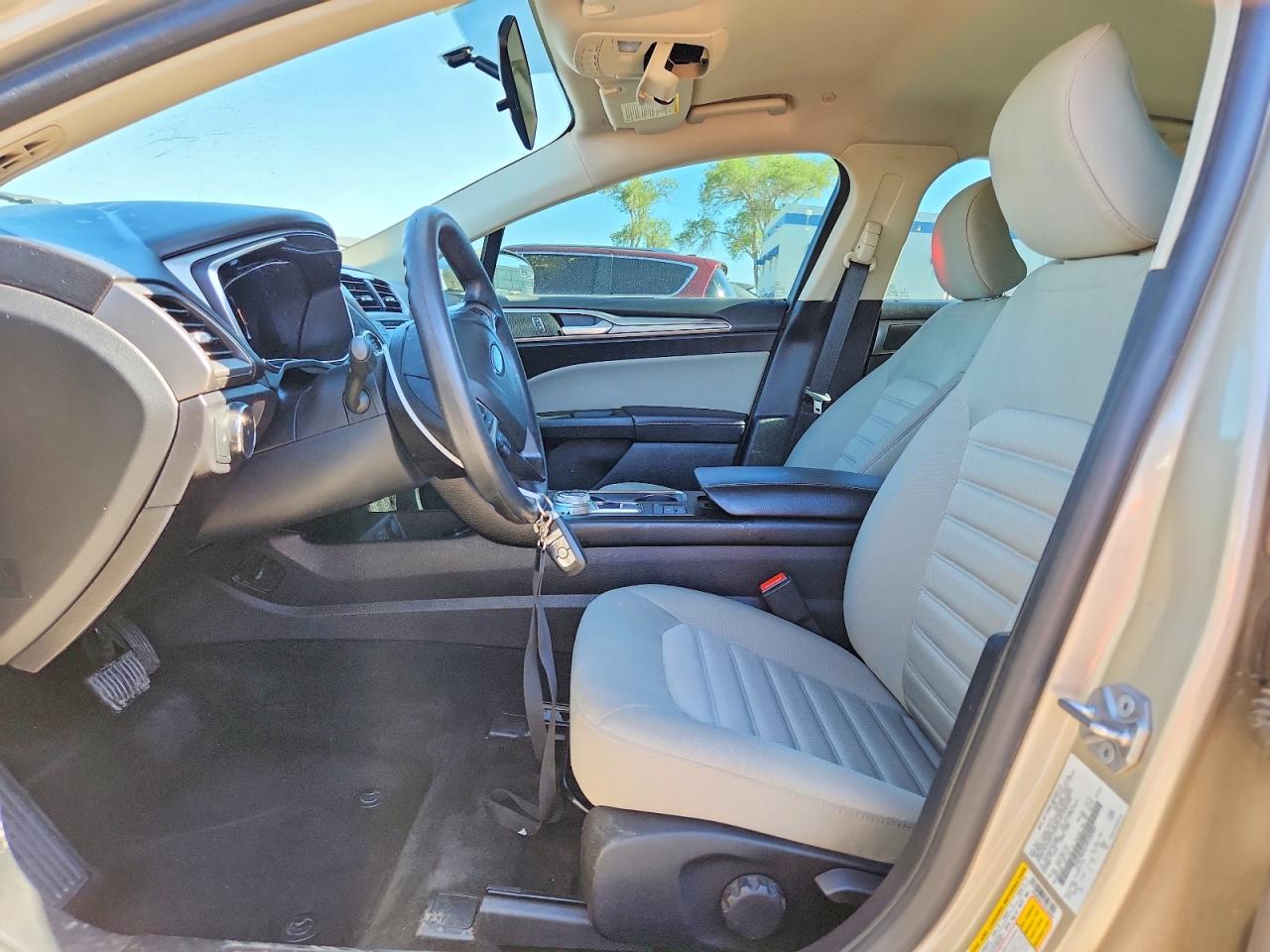 Ford Fusion S Hybrid