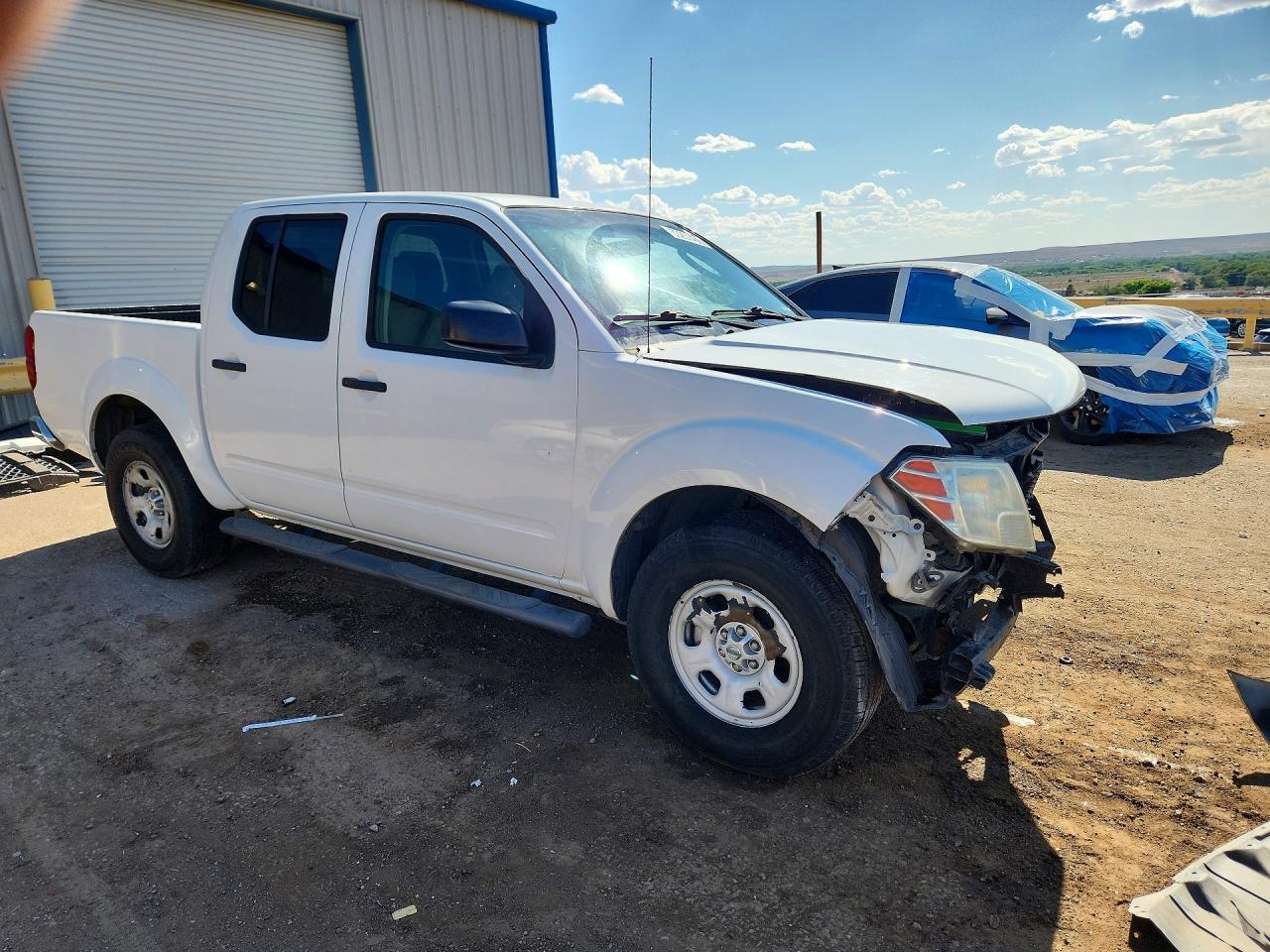 Nissan Frontier S