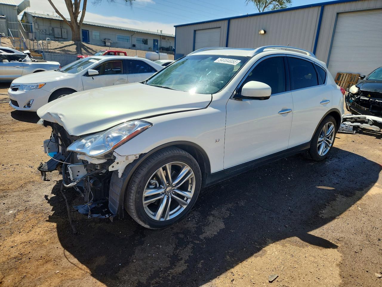 Salvage INFINITI Qx Image