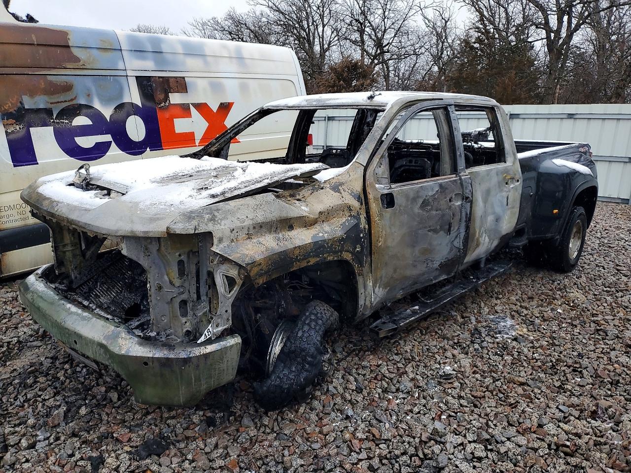 Salvage Chevrolet Silverado Image