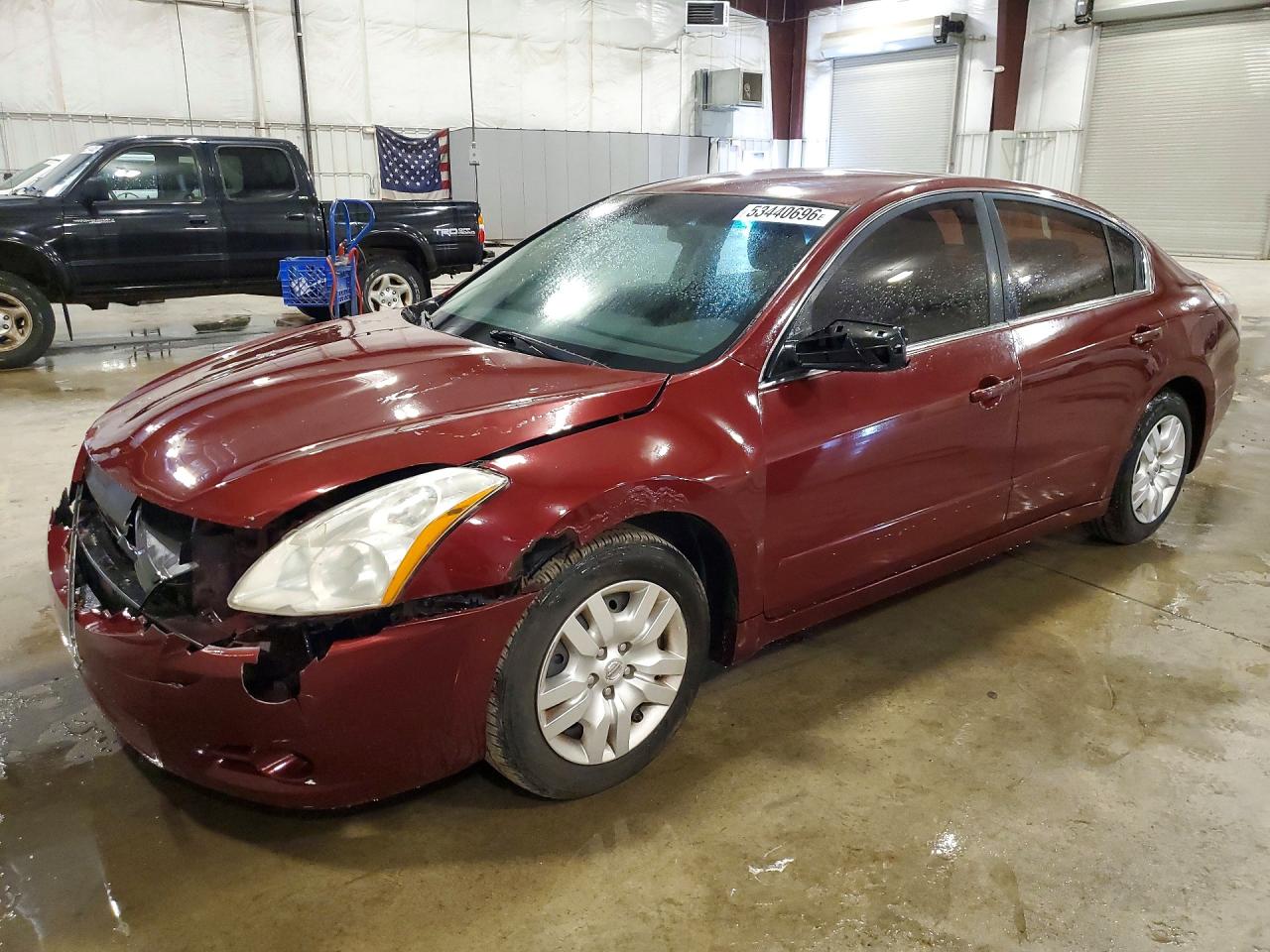 Salvage Nissan Altima Image