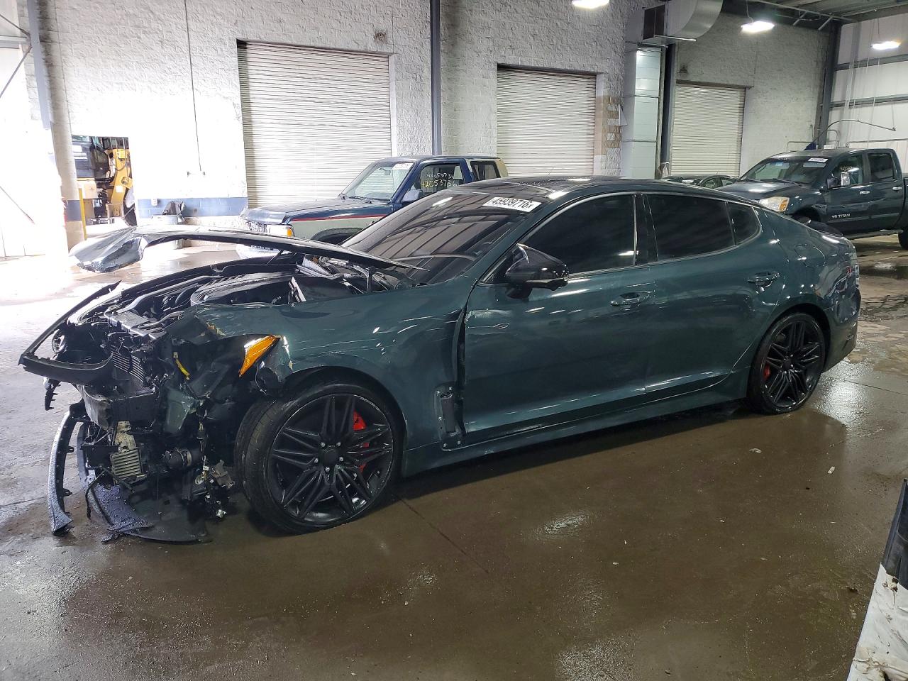Salvage Kia Stinger Image