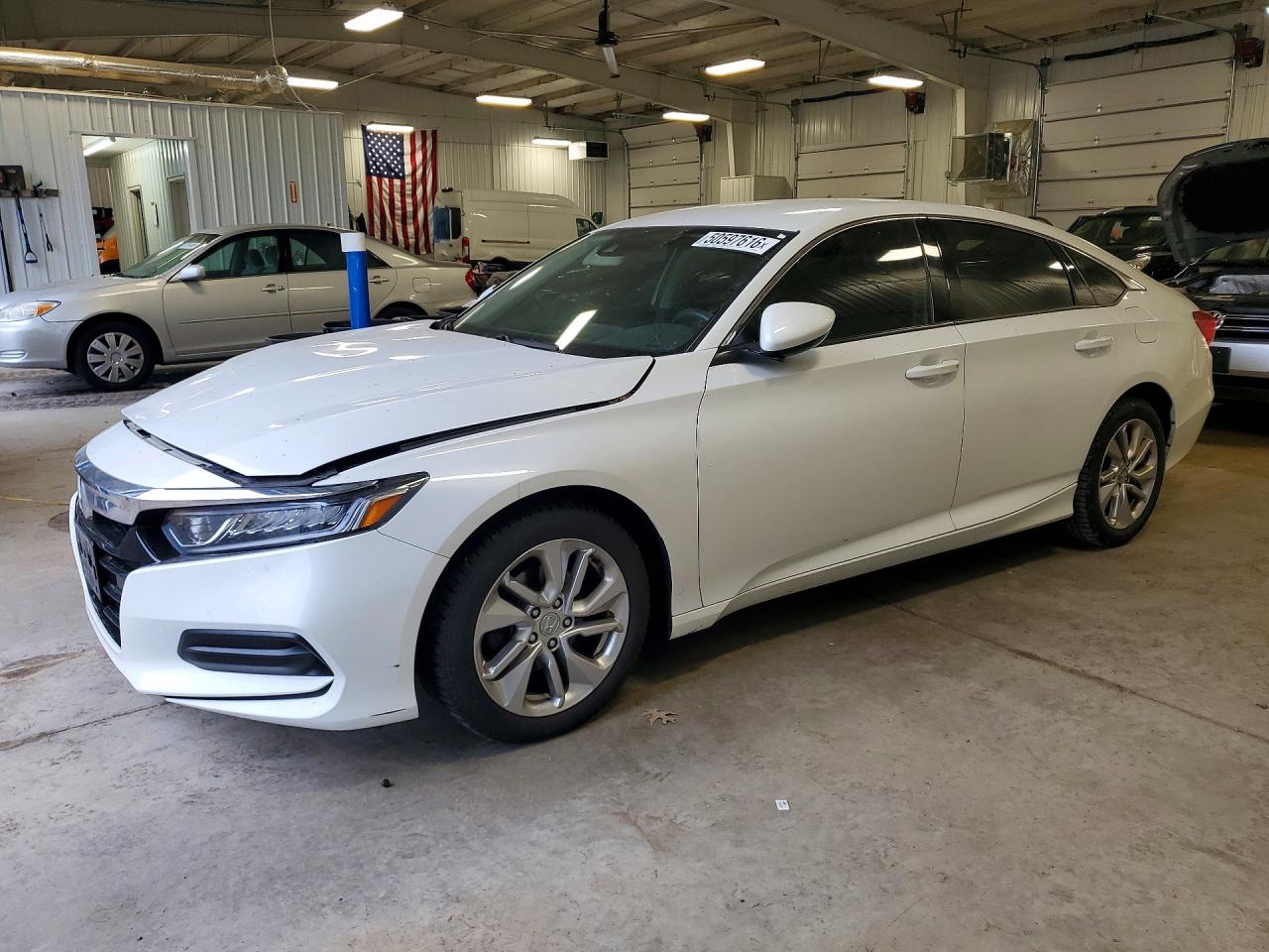 Salvage Honda Accord Image