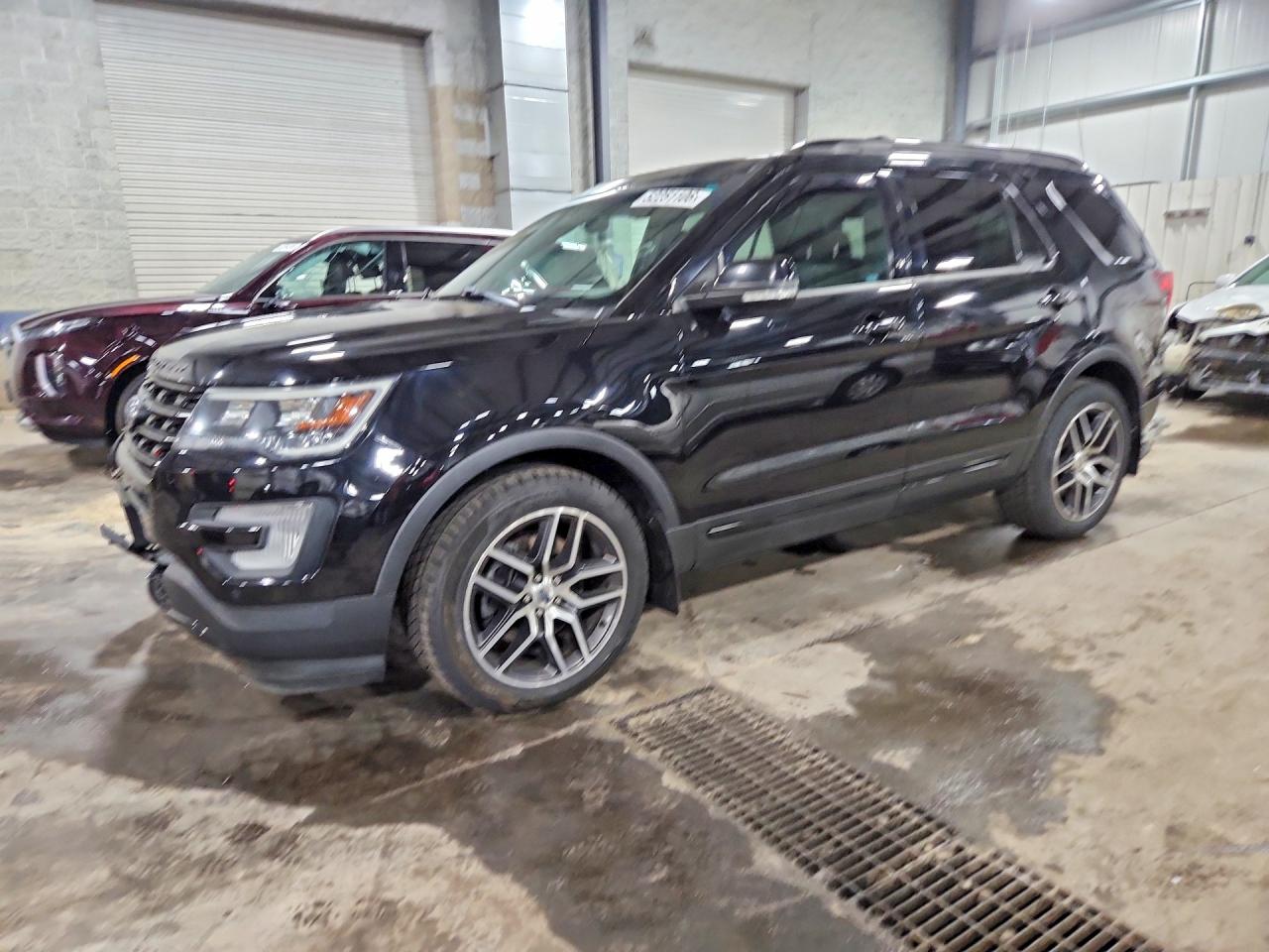 Salvage Ford Explorer Image