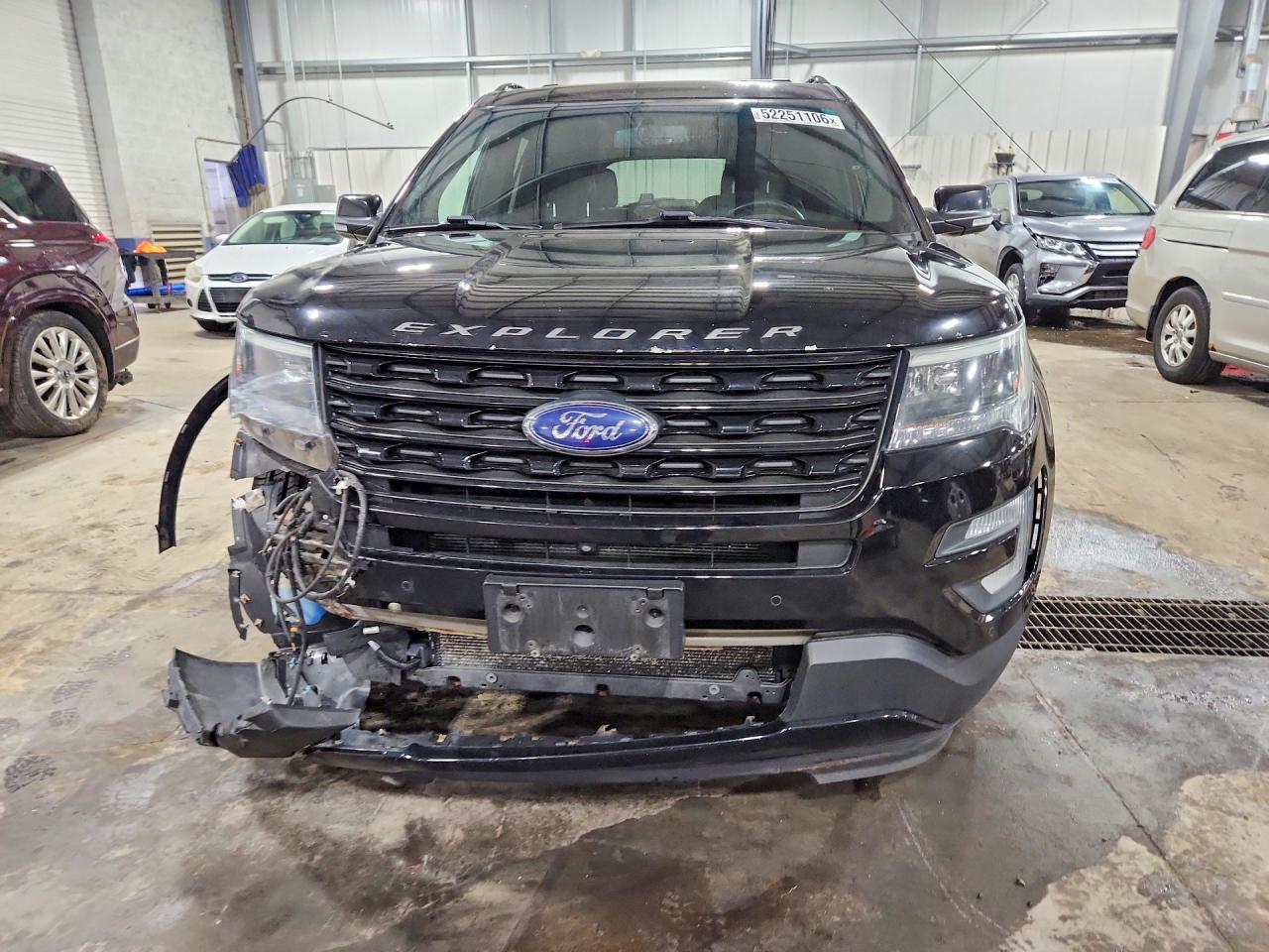 Ford Explorer Sport