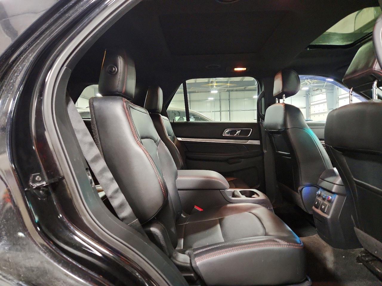 Ford Explorer Sport