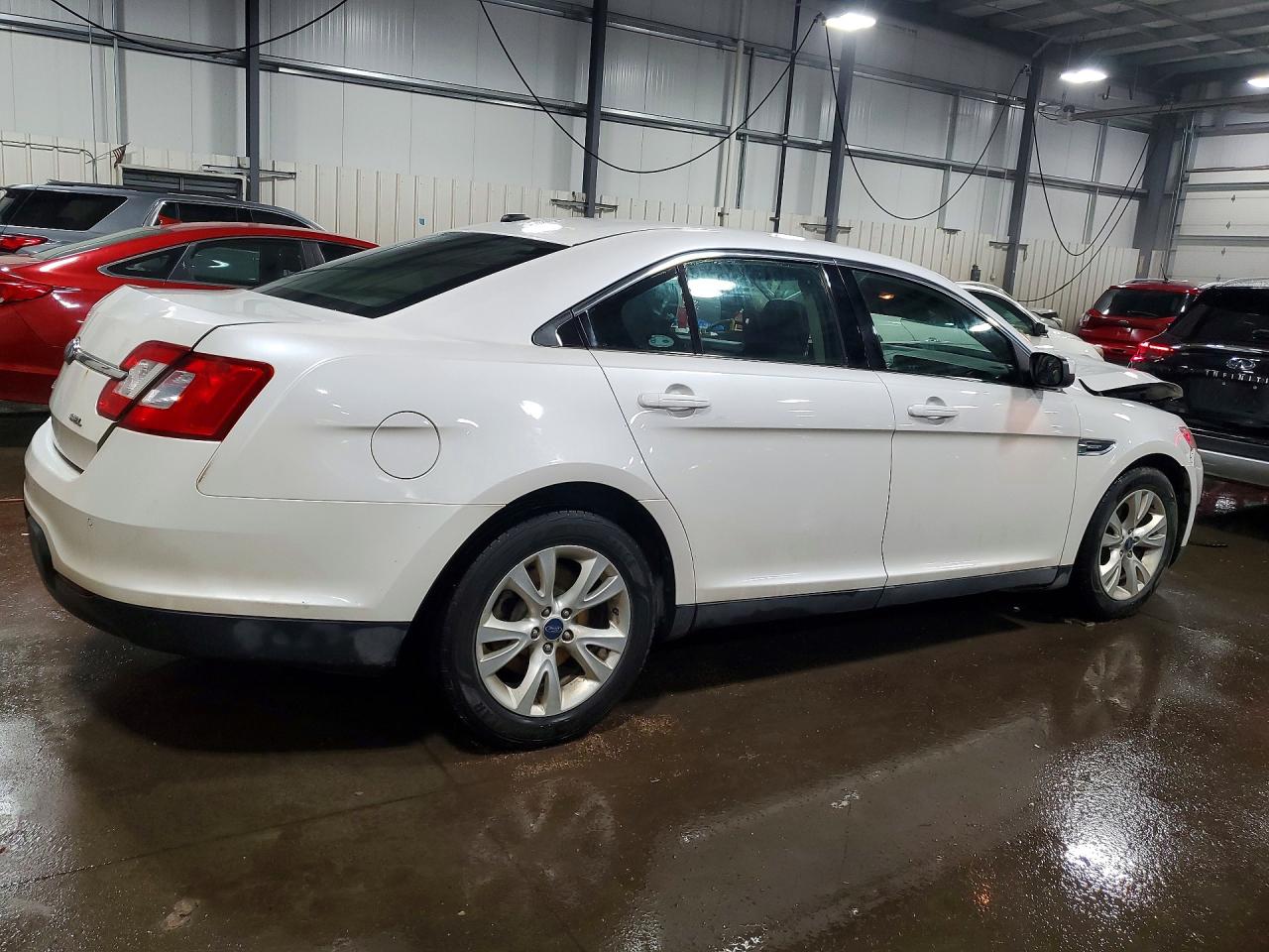 Ford Taurus Sel