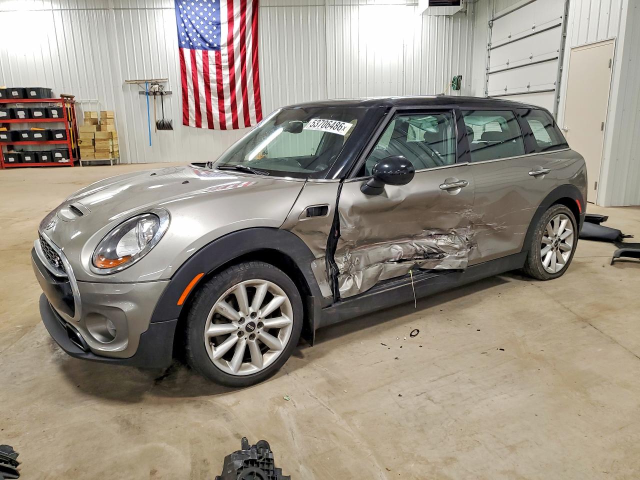 Salvage MINI Cooper Image