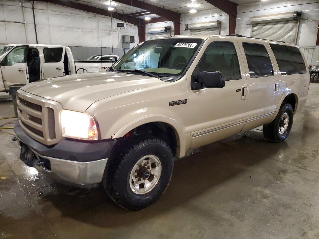 Salvage Ford Excursion Image