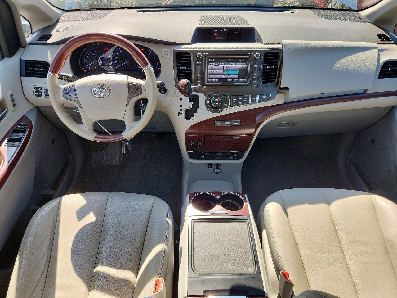 Toyota Sienna Limited 7-passenger