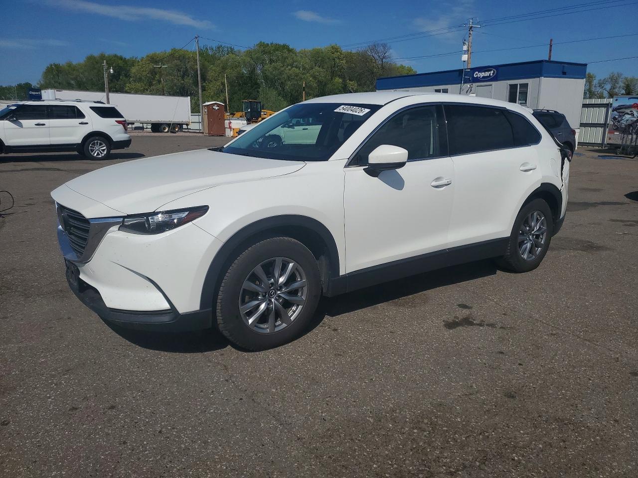 Salvage Mazda Cx Image