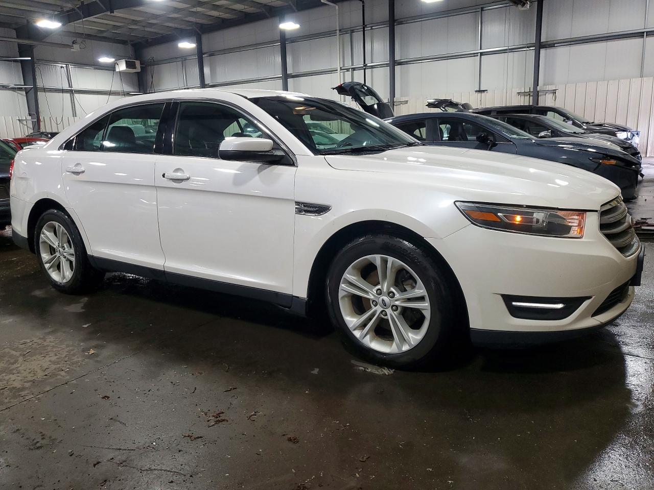 Ford Taurus Sel