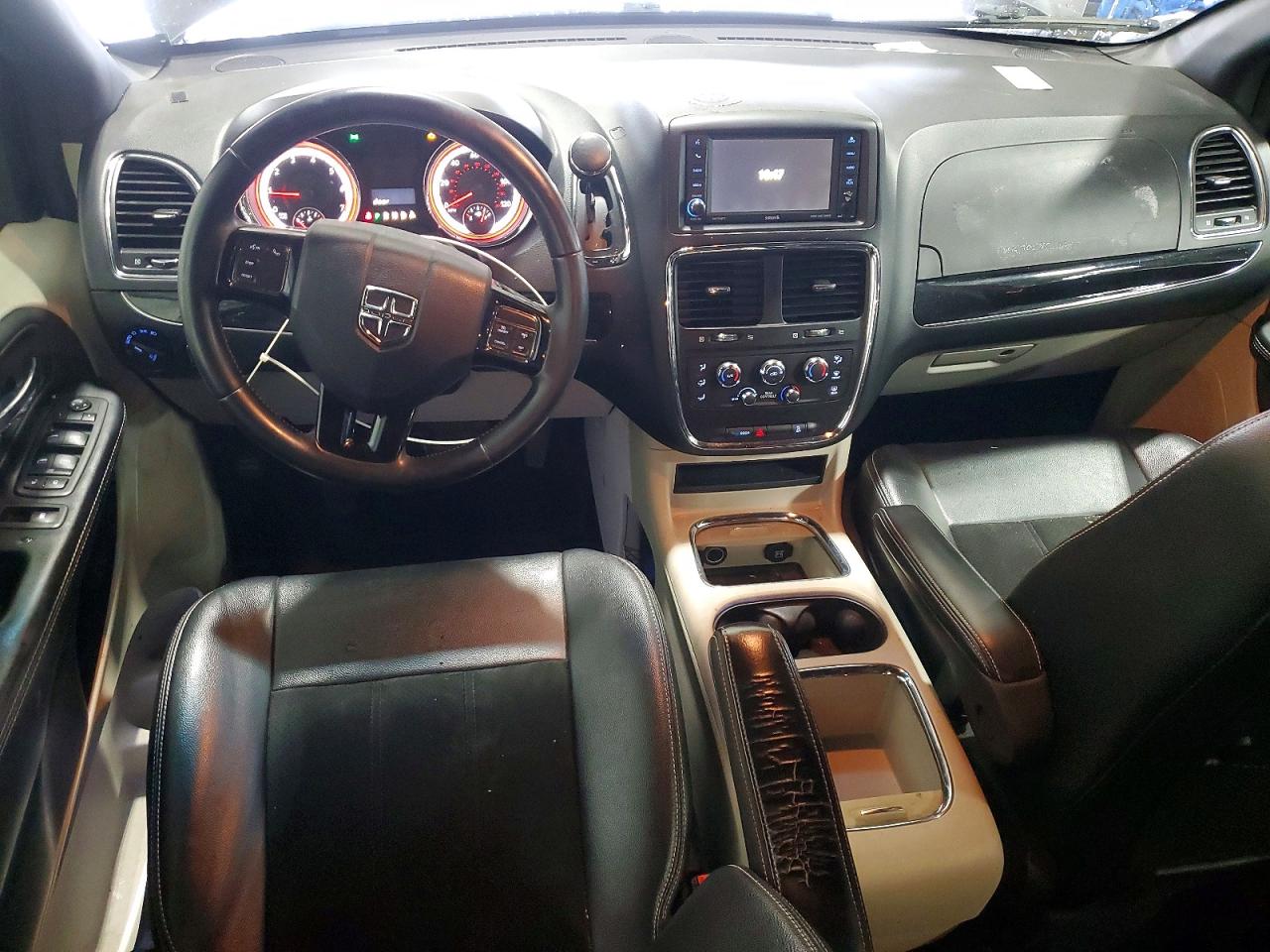 Dodge Caravan Sxt