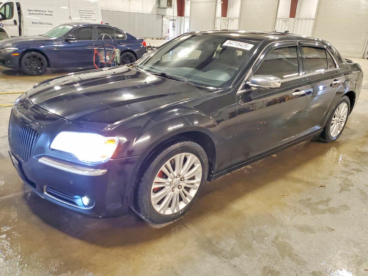 Salvage Chrysler 300 Image