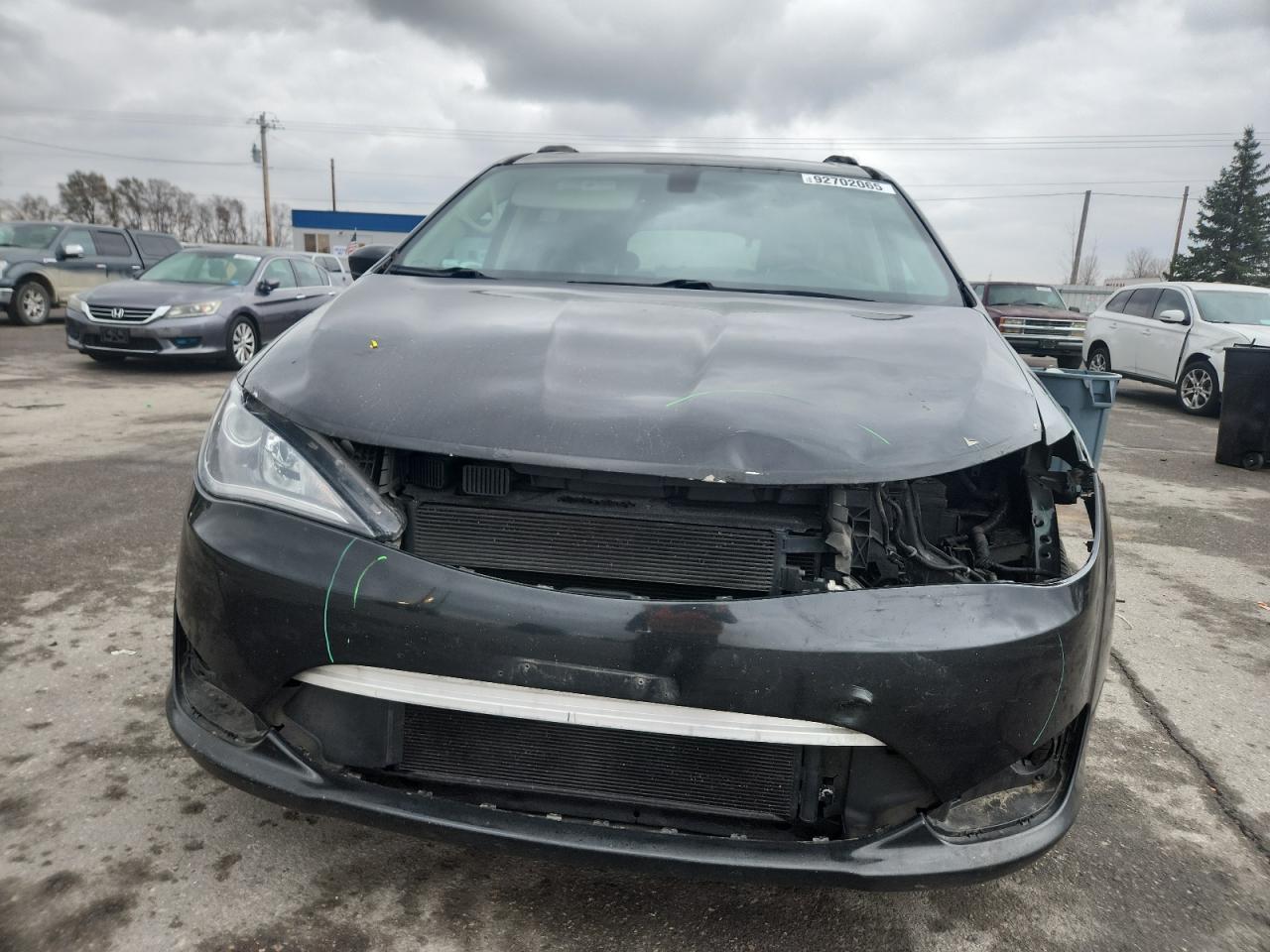 Chrysler Pacifica Touring L