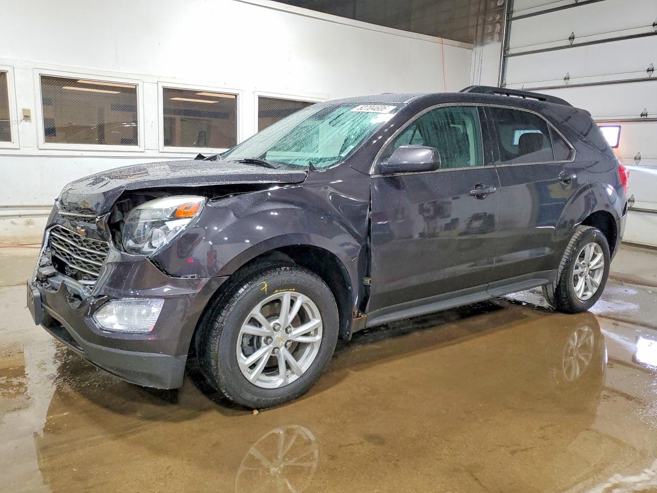 Salvage Chevrolet Equinox Image