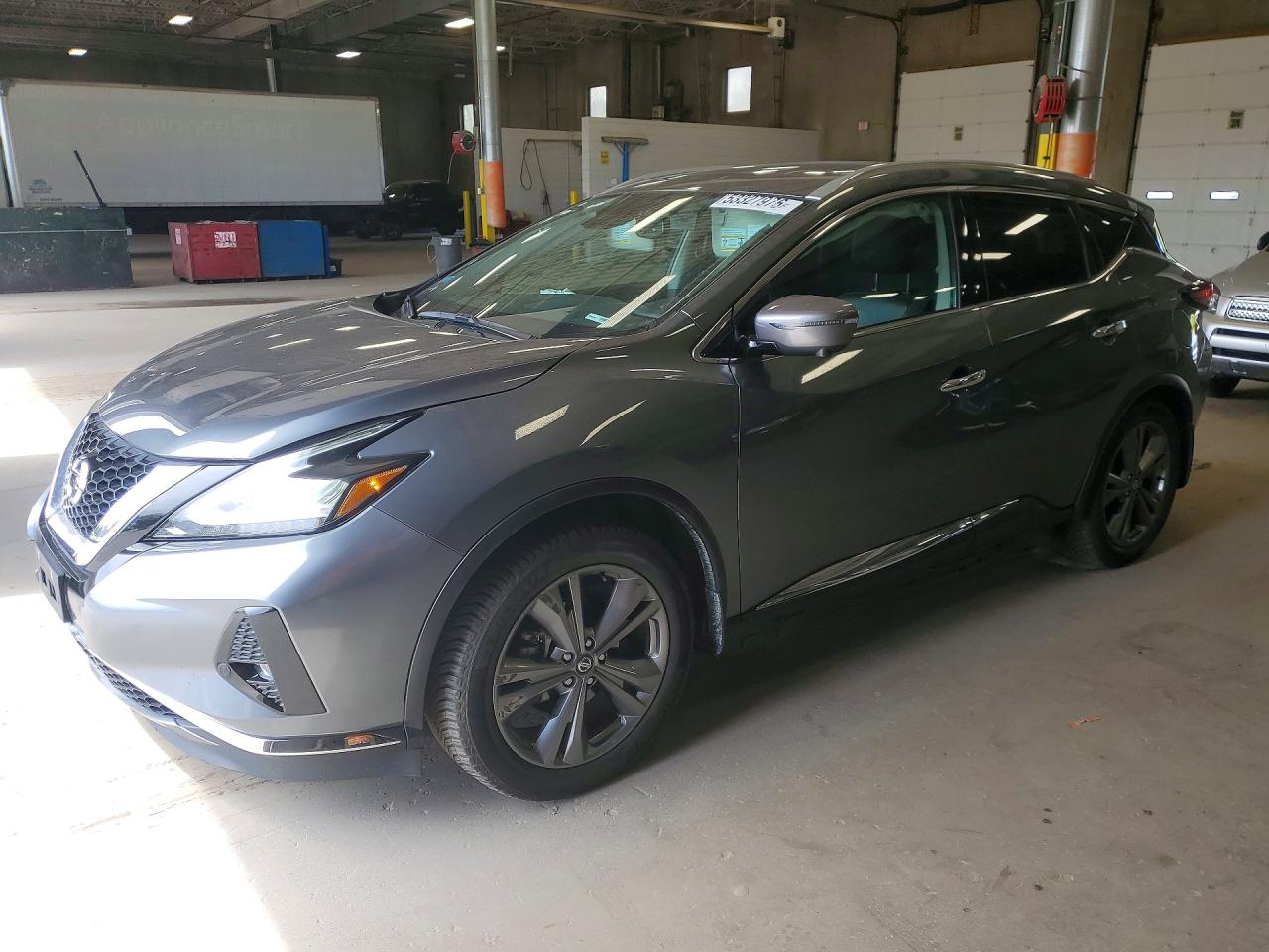 Salvage Nissan Murano Image