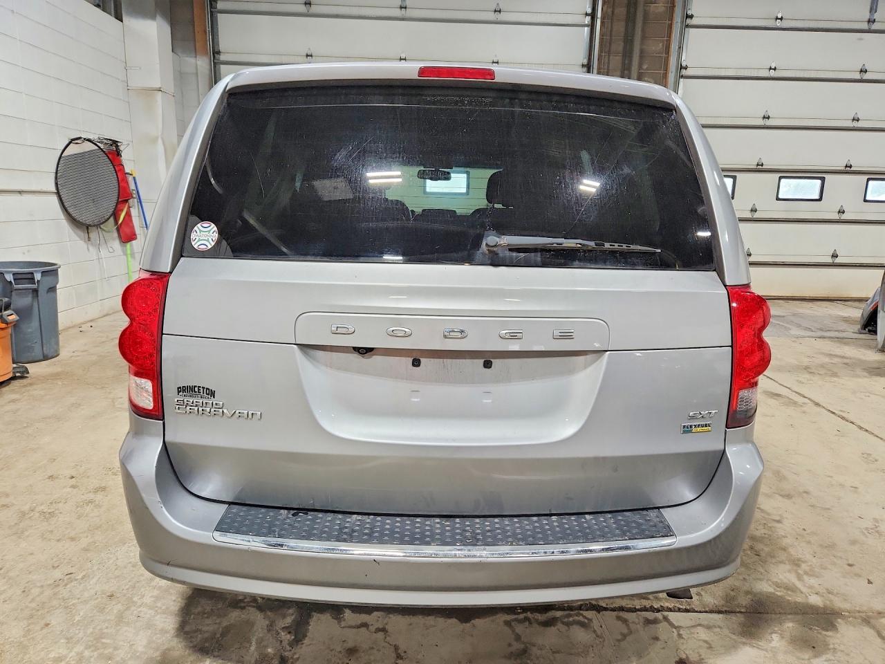 Dodge Caravan Sxt