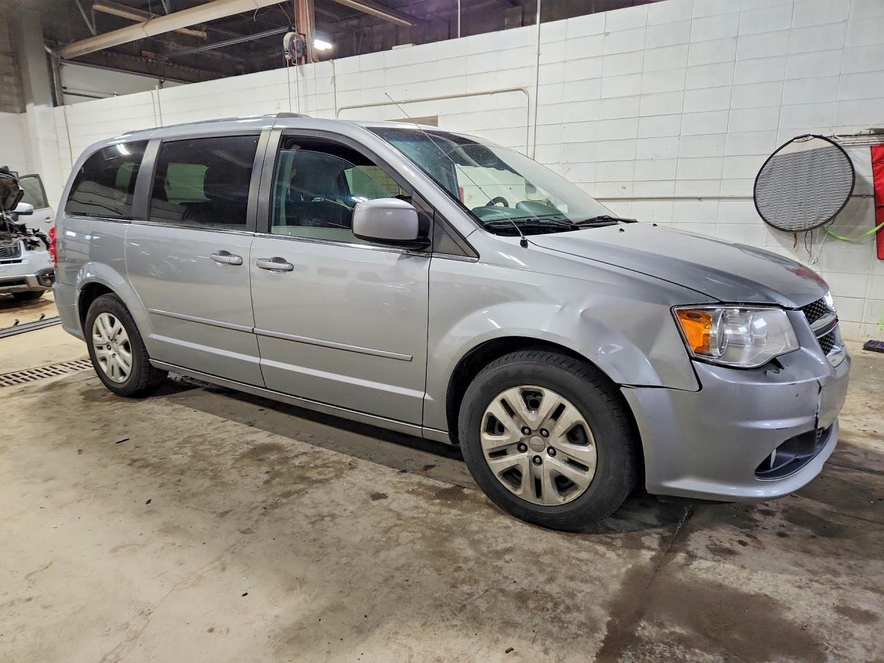 Dodge Caravan Sxt