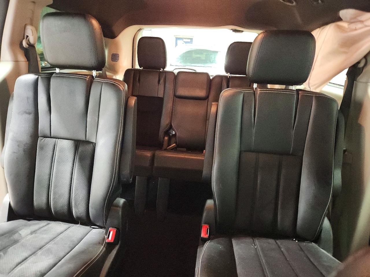 Dodge Caravan Sxt