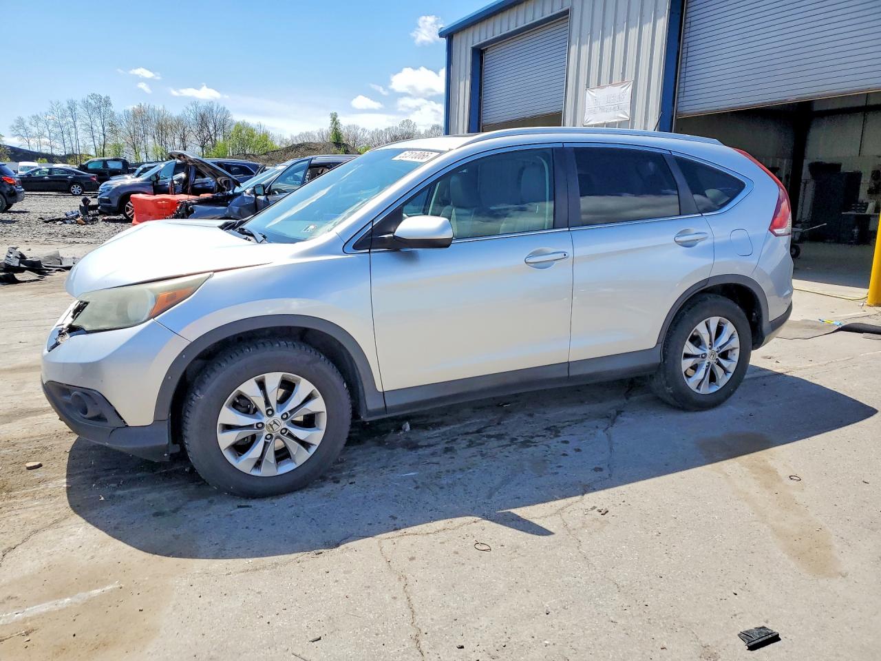 Salvage Honda Crv Image
