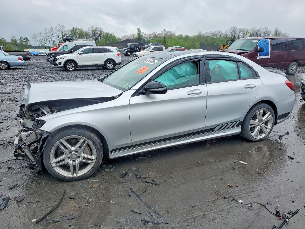 Salvage Mercedes-Benz C-Class Image