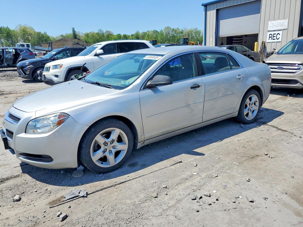 Salvage Chevrolet Malibu Image