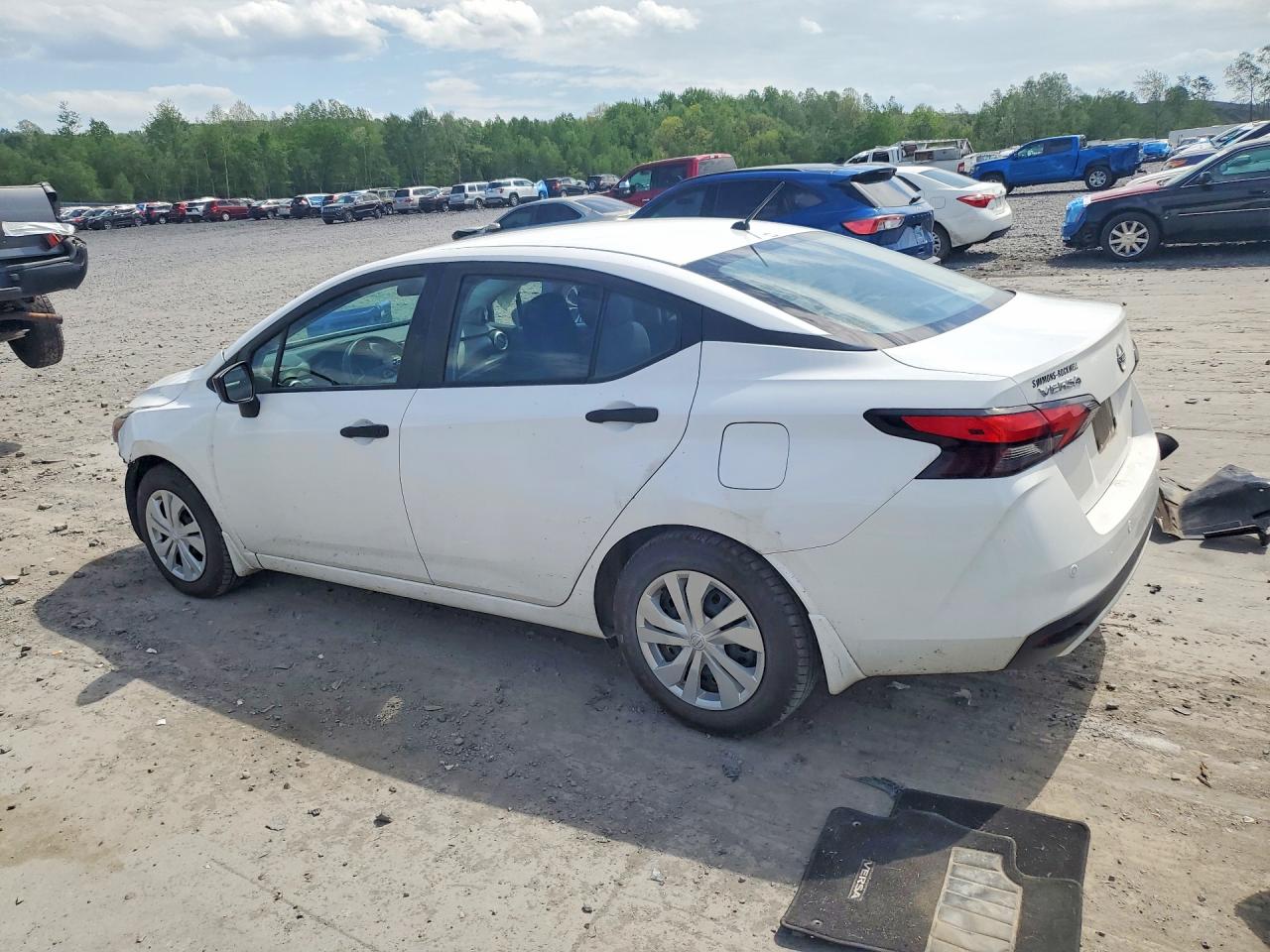 Nissan Versa S