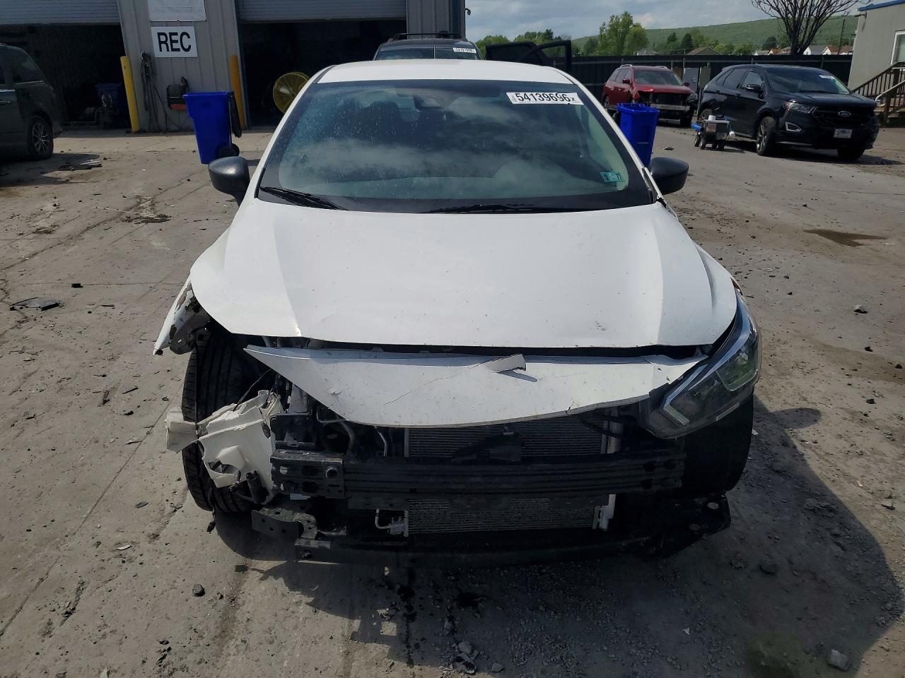 Nissan Versa S