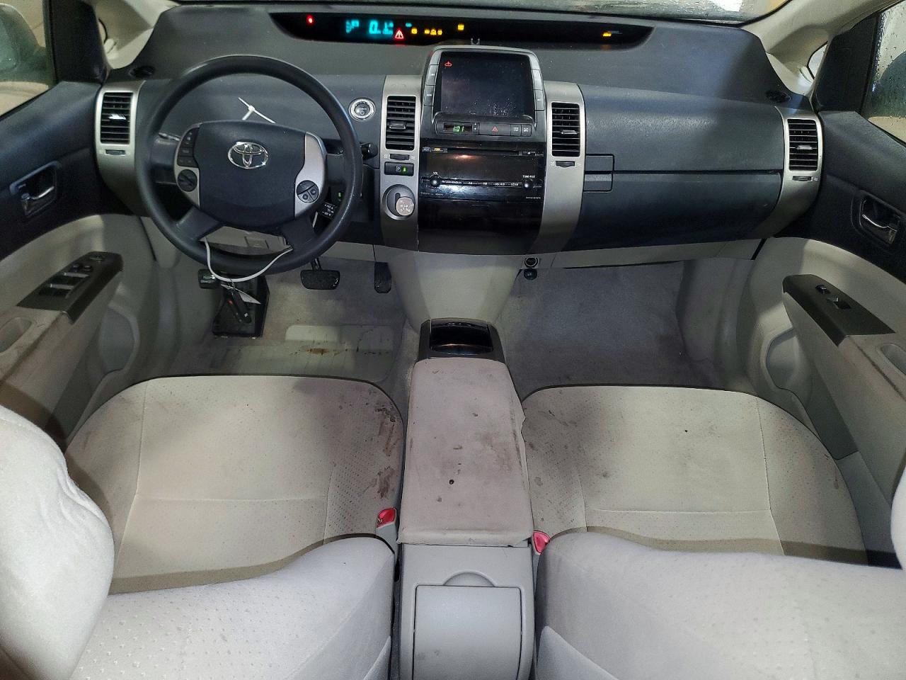 Toyota Prius Base