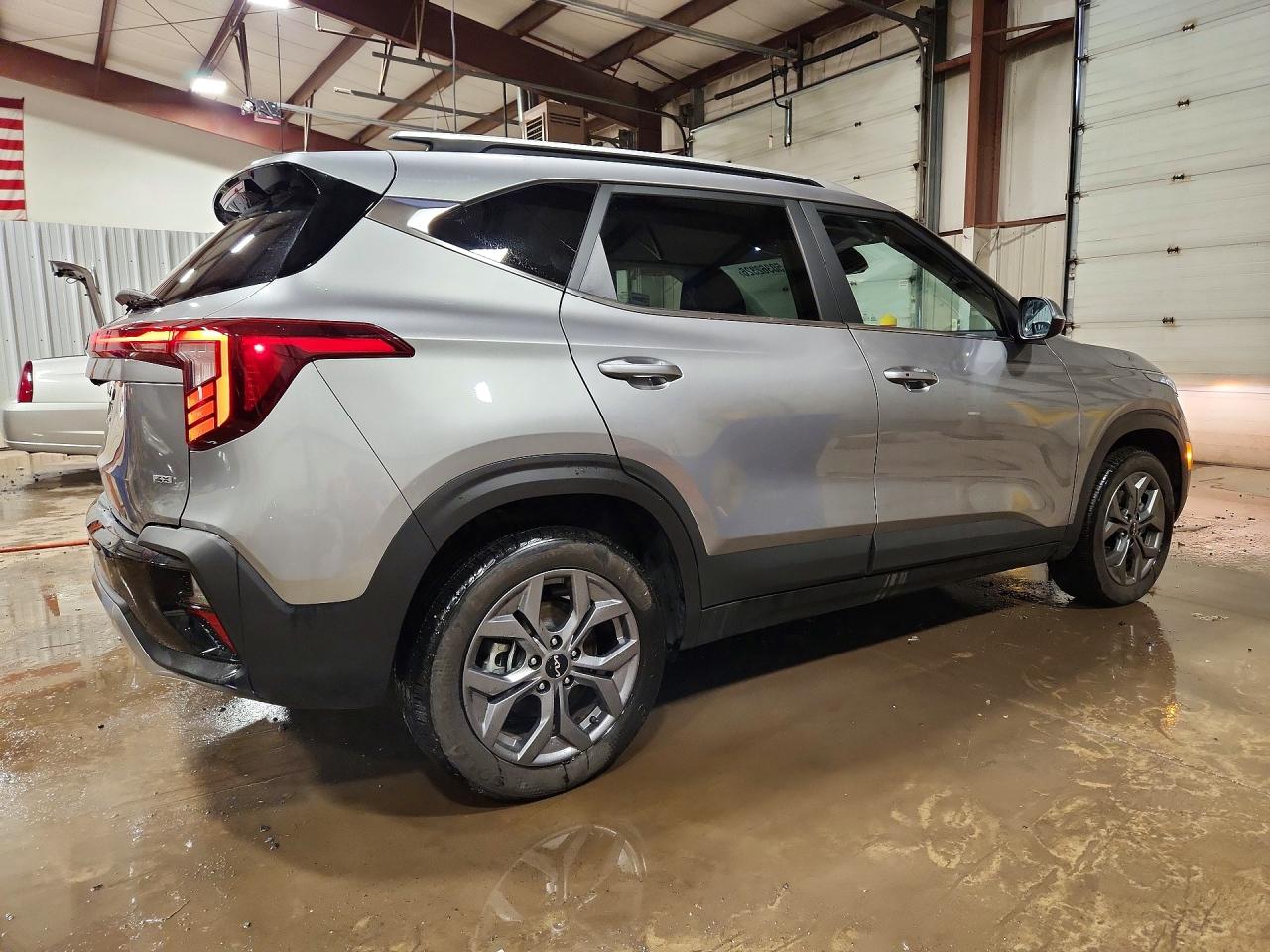 Kia Seltos S