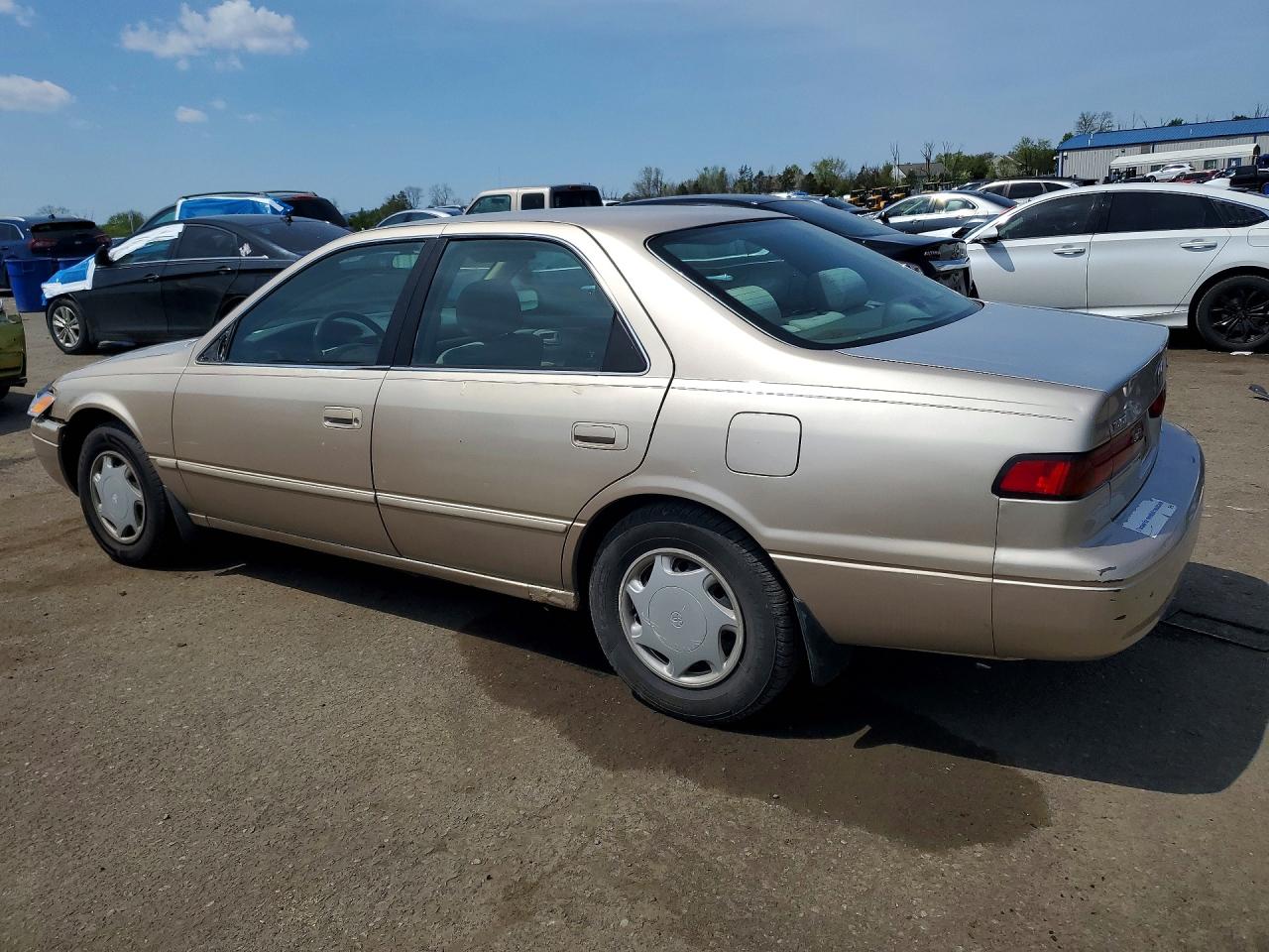 Toyota Camry Ce