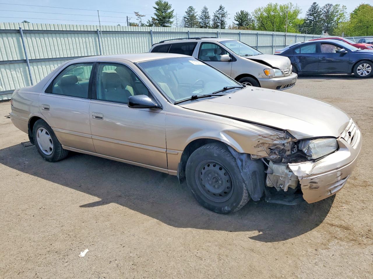 Toyota Camry Ce