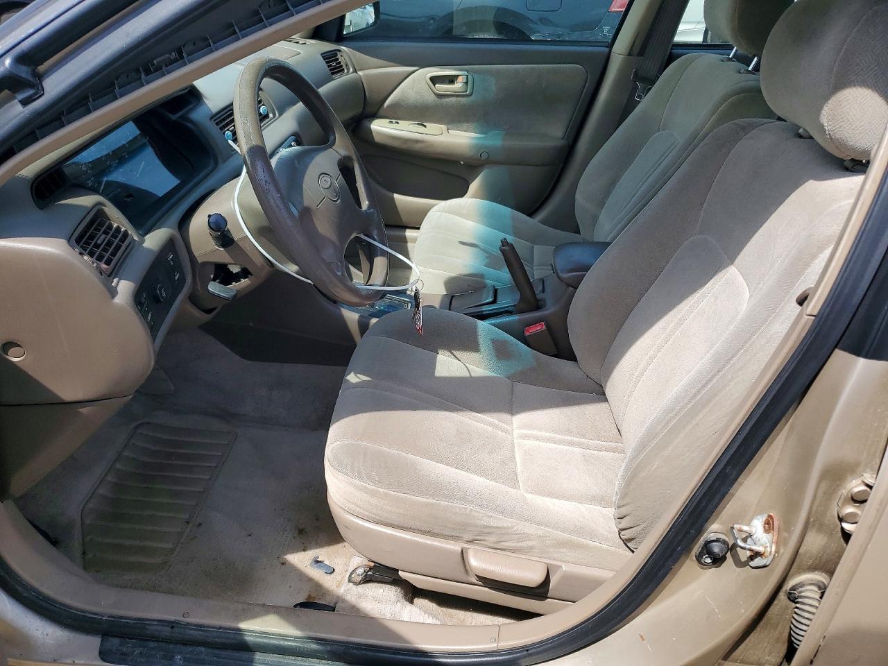 Toyota Camry Ce