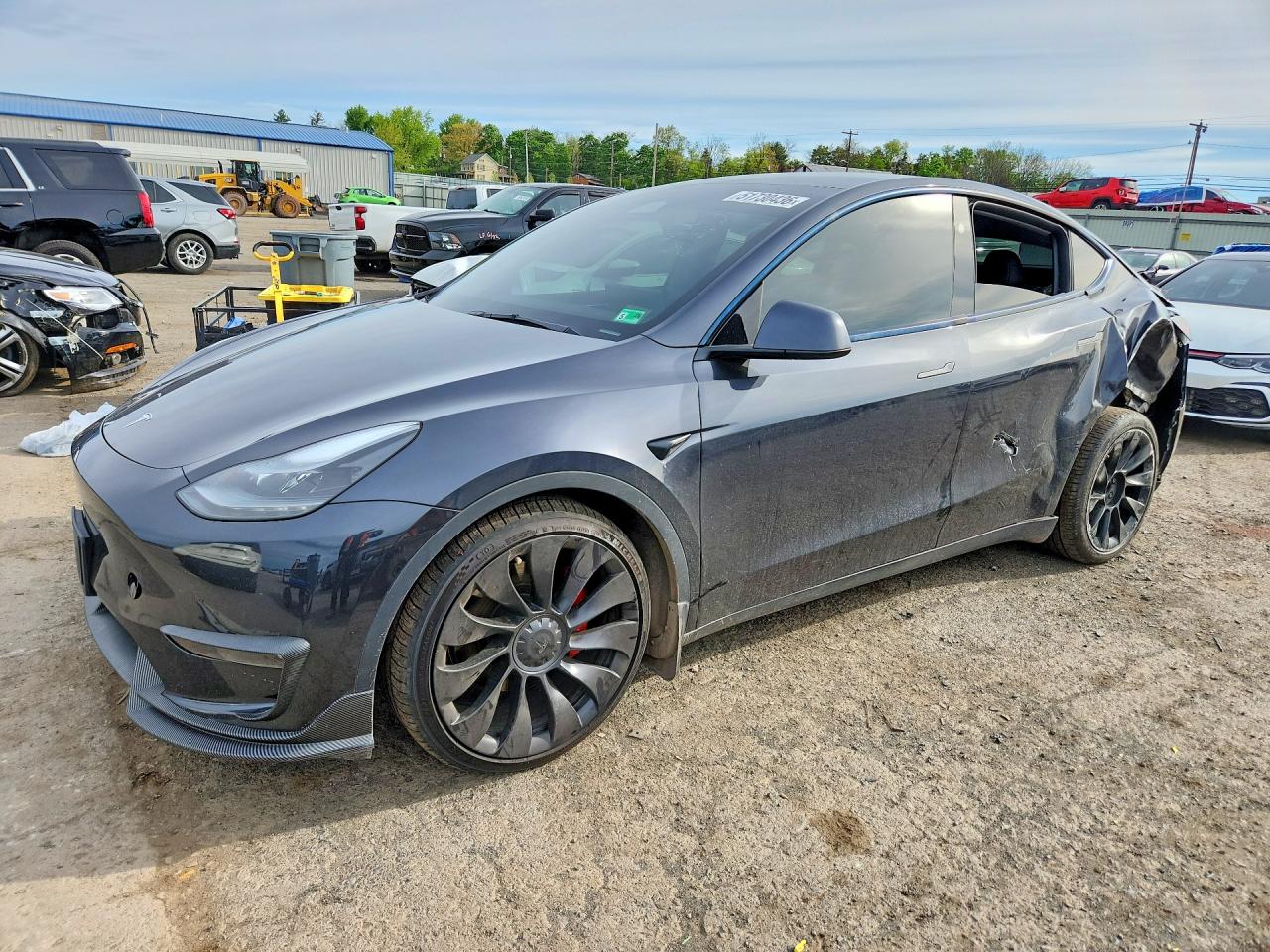 Salvage Tesla Model Y Image