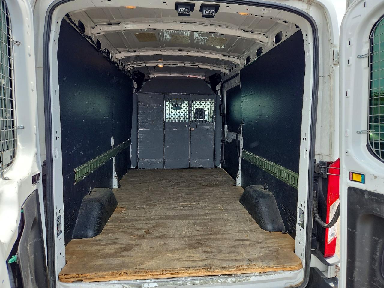 Ford Transit T-250