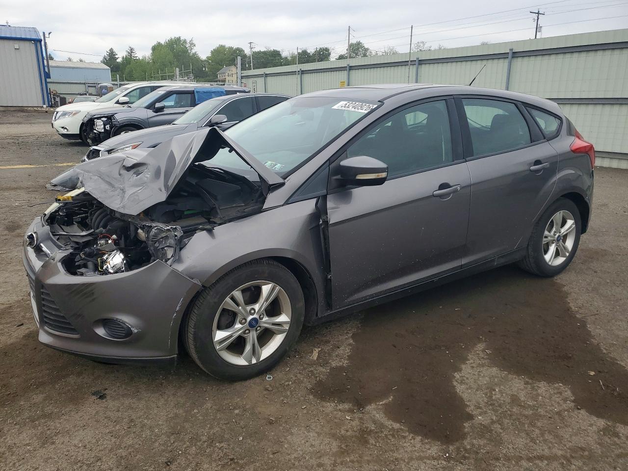 Salvage Ford Focus Image
