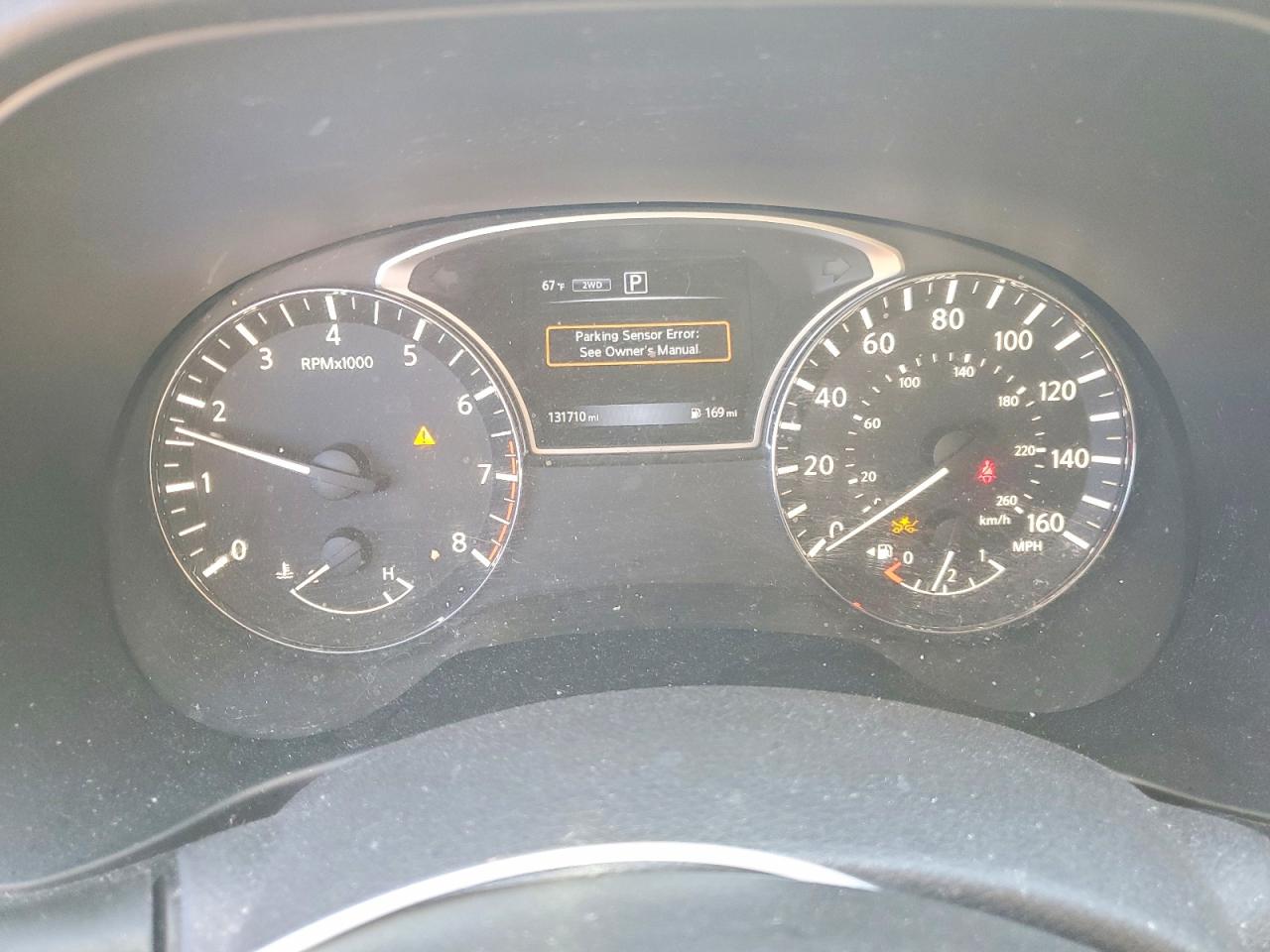 Nissan Pathfinder Sv