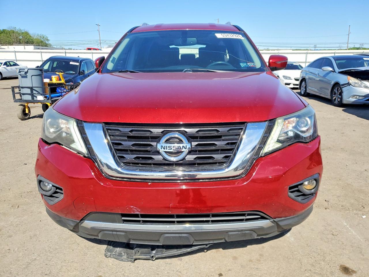 Nissan Pathfinder Sv