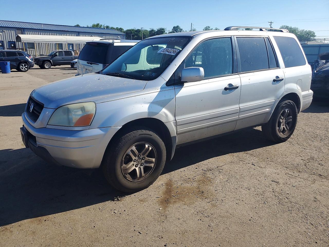 Salvage Honda Pilot Image