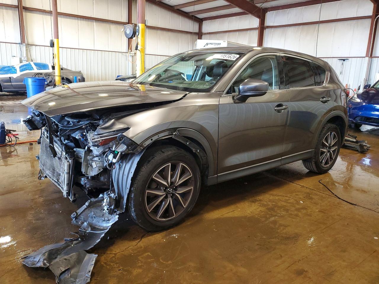 Salvage Mazda Cx Image