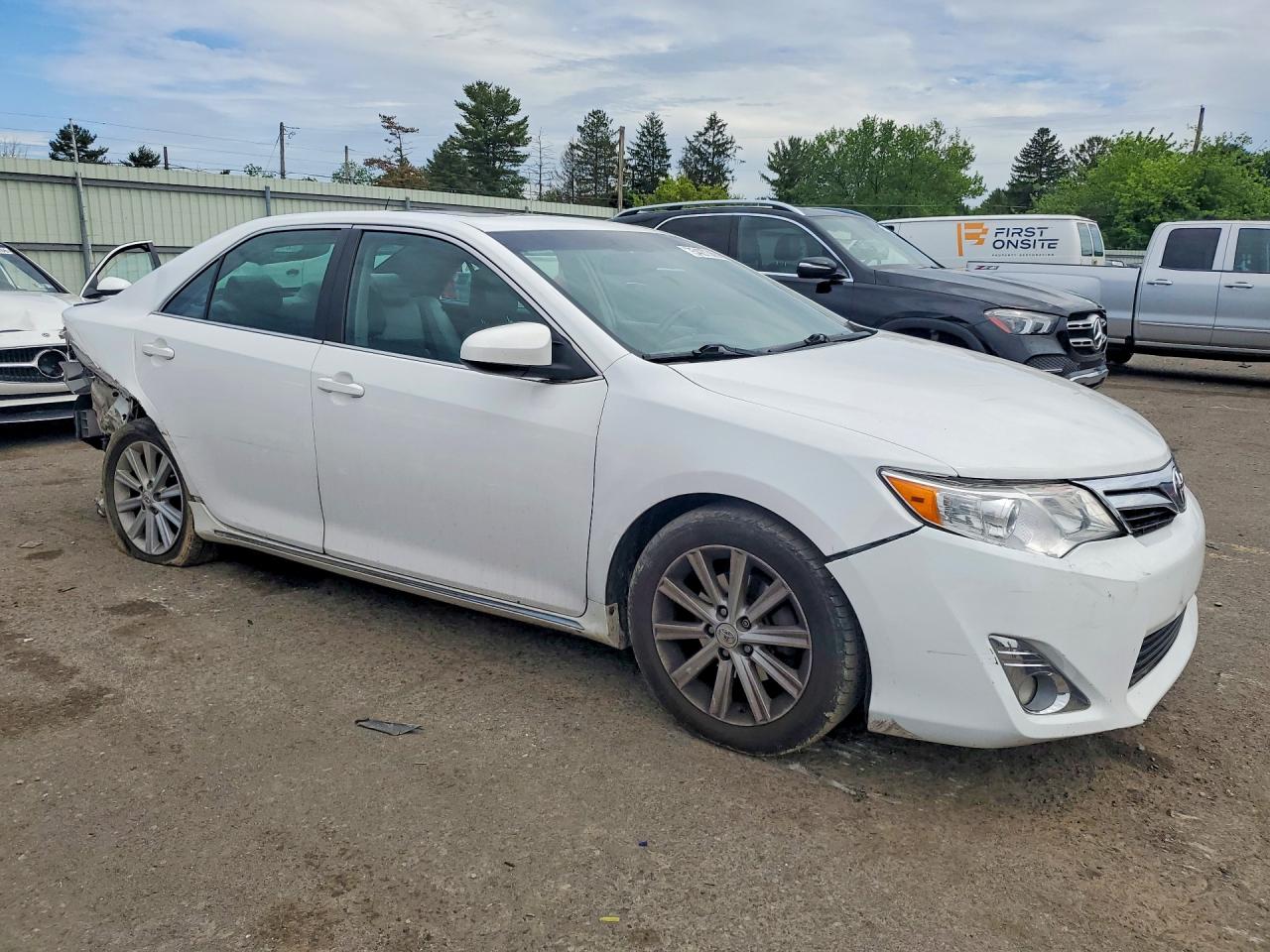 Toyota Camry Xle V6