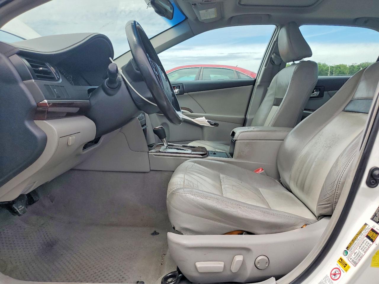 Toyota Camry Xle V6