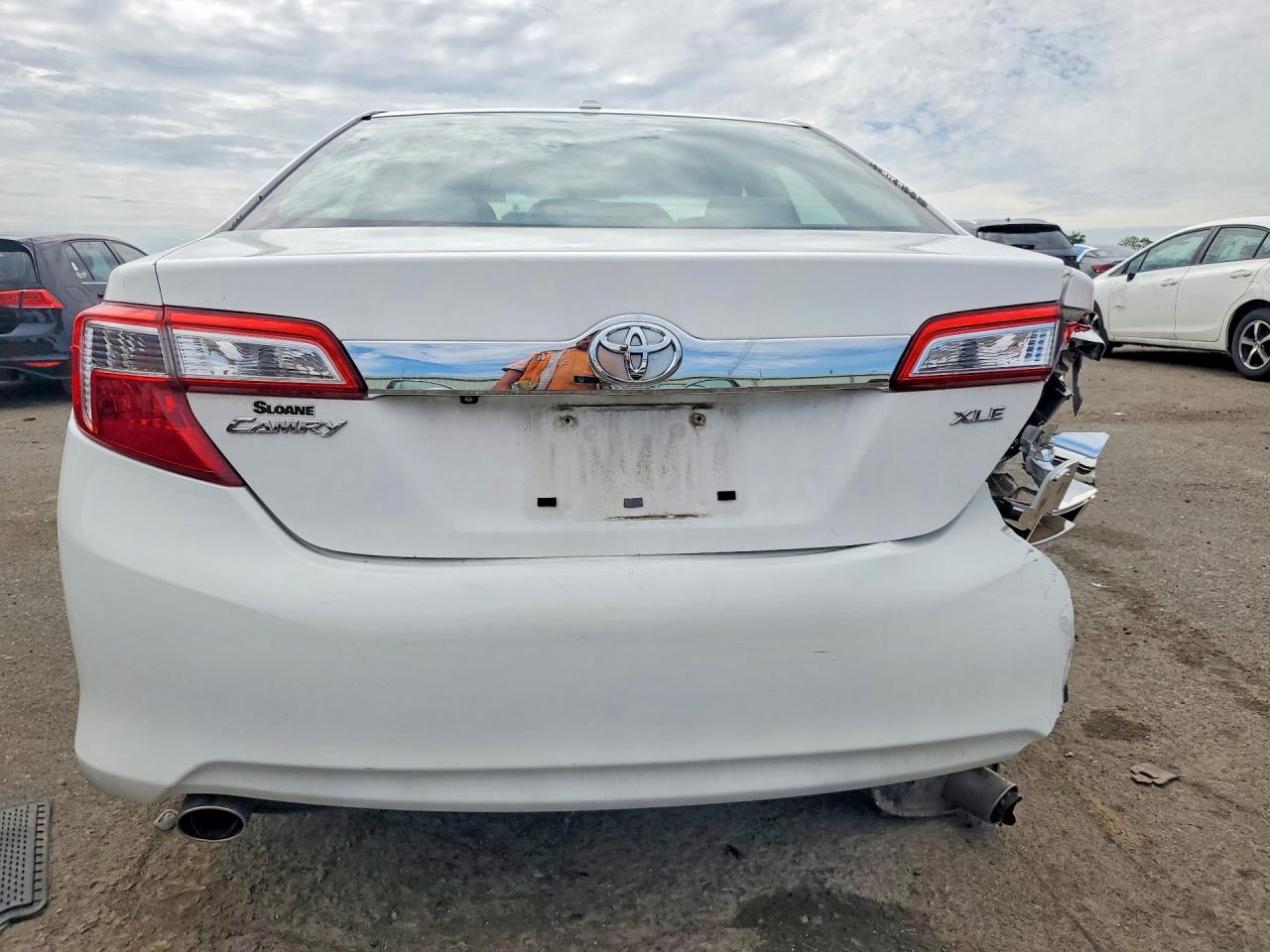 Toyota Camry Xle V6